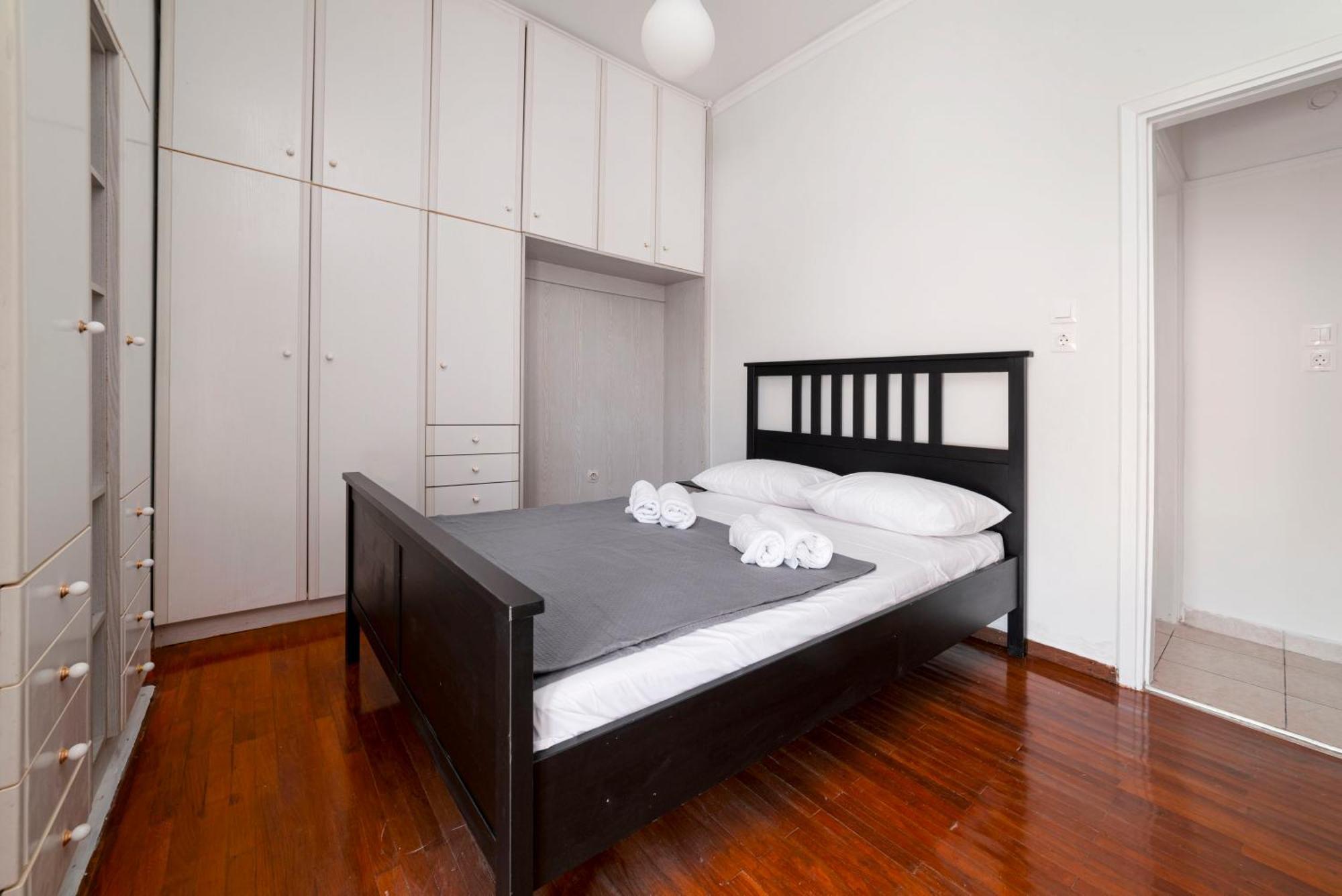 Skyline Penthouse 2bd Close To Metro Station Apartment Athens